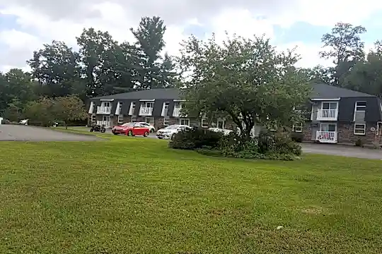 BROOKVIEW COURT APTS Photo 1