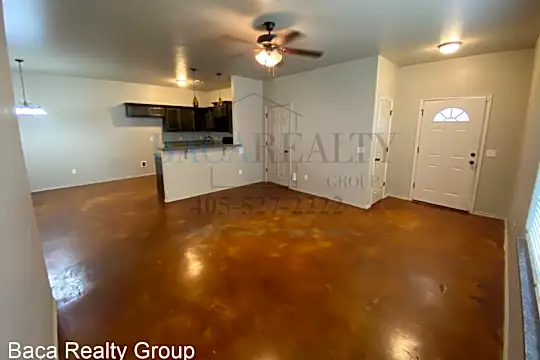 1844 Cypress Ln Photo 2