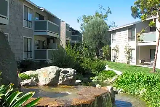 Pinecreek Apartments Photo 1