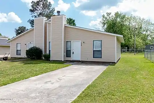 230 Yaupon Dr Photo 1
