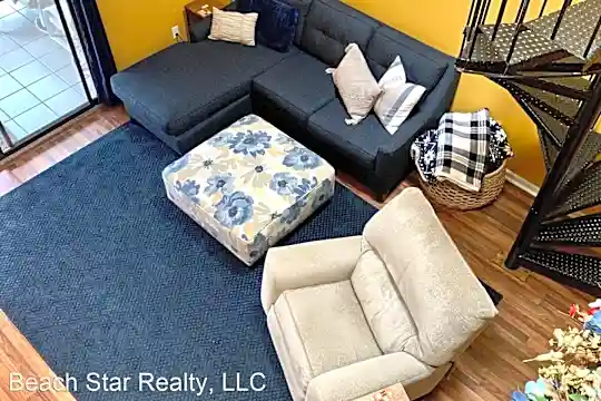 204 Double Eagle Dr Photo 1