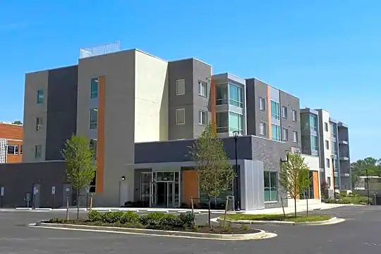 Faison Residence Photo 2