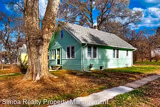 3501 N 44th Ave Photo 2