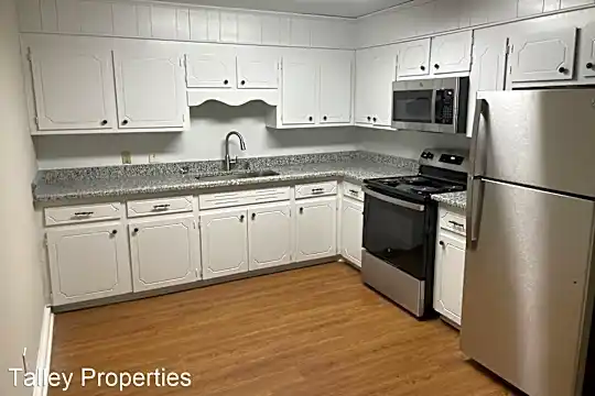 409 Hawley Ave Photo 2