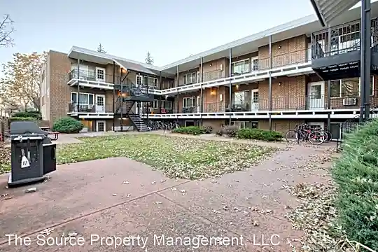 301 Peterson St Photo 1