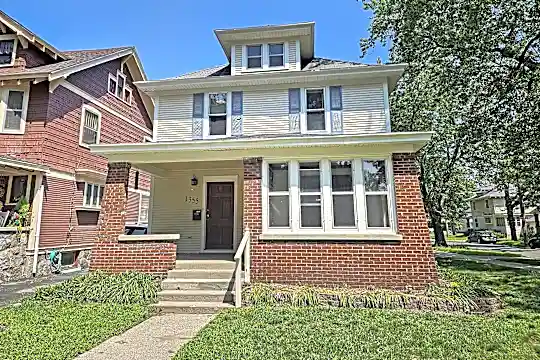 1355 Bemis St SE Photo 1