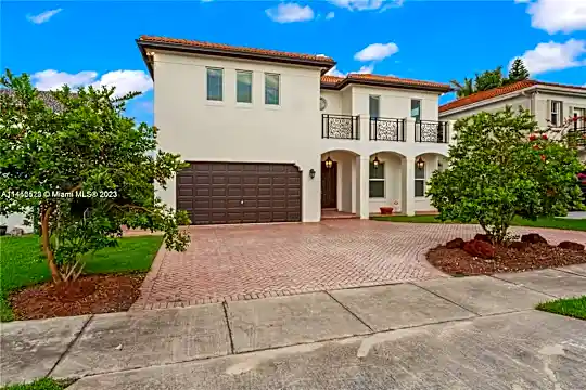 15270 SW 115th Terrace Photo 2