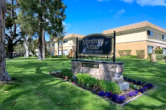 Monterey Villas Photo 1