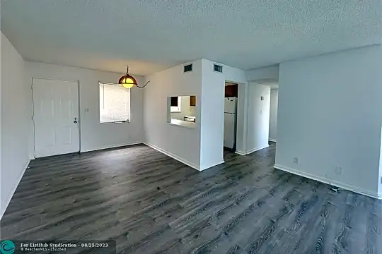 1720 N Congress Ave #309 Photo 2