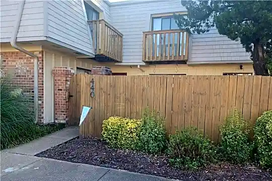 440 Marsh Duck Way Photo 1