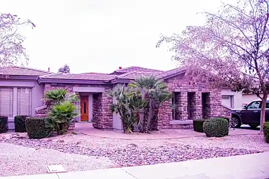 2294 S Beverly Pl Photo 1