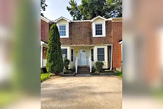 33 W Wainwright Dr Photo 1