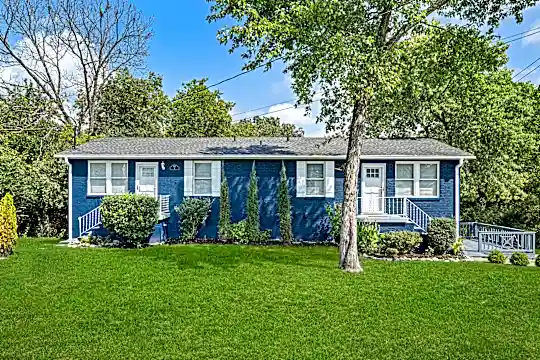 2112A Sanborn Dr Photo 2