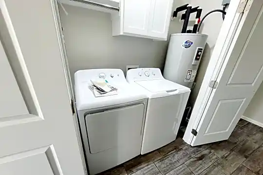 1416 Vani Dr Photo 2