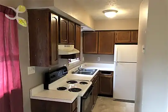 105 Harlan Ct Photo 2