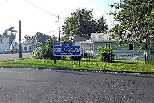 Portland Plaza Photo 2