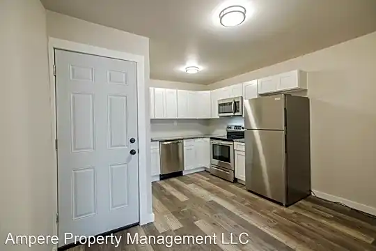 5536 Chester Ave Photo 2