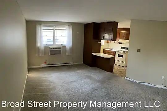 40 Peony Ave Photo 2