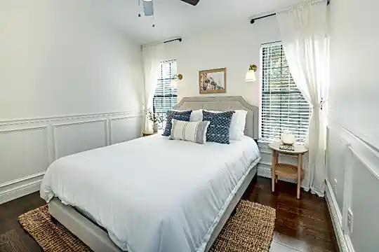 5011 Jenkins Ave Photo 2