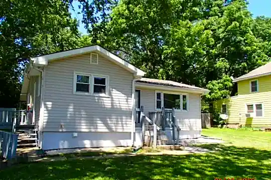 6346 Sloan Ave Photo 1
