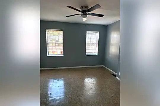 2020 Robb St Photo 1
