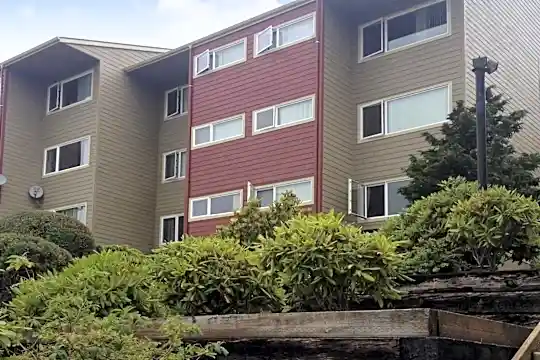 Bayshore Apartments Photo 1