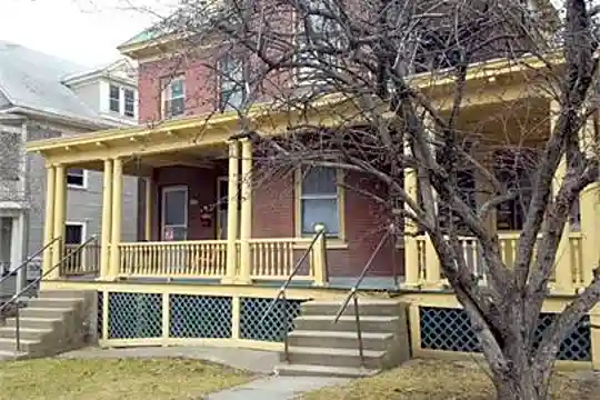322 Pearl St Photo 1