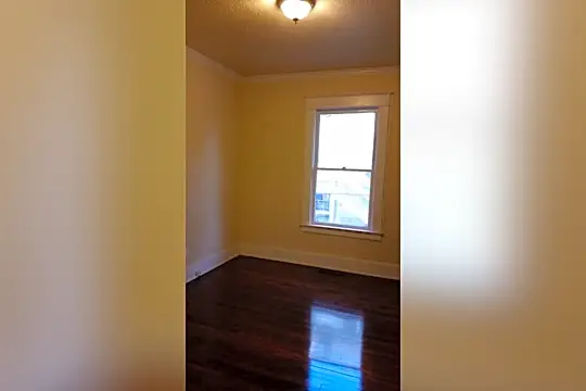 336 2nd Ave N Photo 1