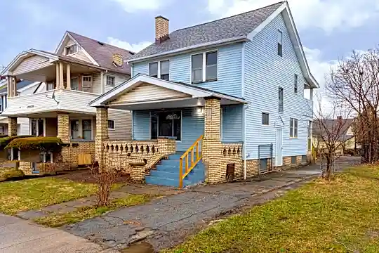 11009 Greenwich Avenue Photo 1