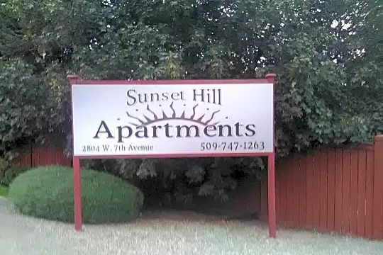 Sunset Hill Apartments Photo 2