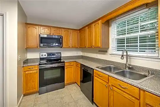 54 Bridgewater Way Photo 2