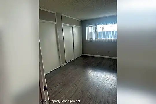 621 N Cerritos Ave Photo 1