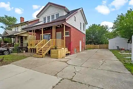 2637 Carter St Photo 2