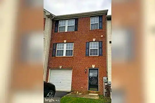 18 Thornberry Dr Photo 1