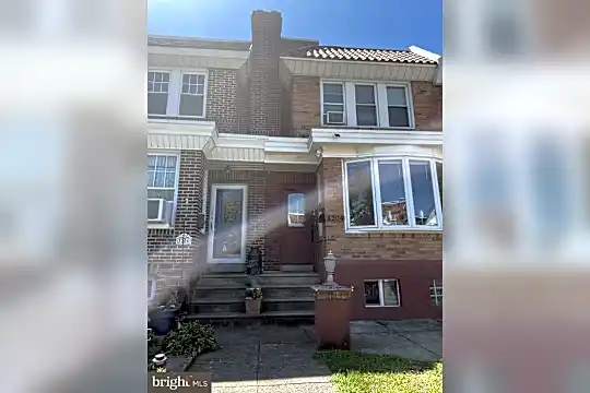 3204 Fanshawe St #2ND Photo 1