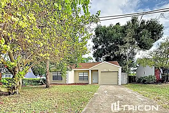 1467 Indiana Avenue Photo 2