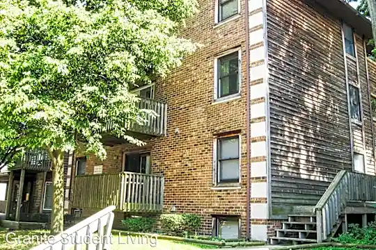 215 W Fowler Ave Photo 1