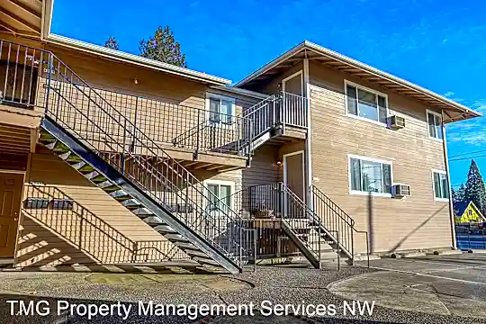 6521 - 6539 N Albina Ave Photo 1