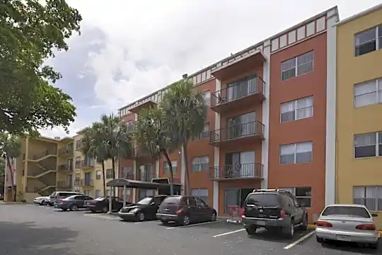 Seawind Lakes II Photo 2