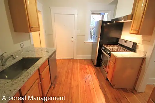703 30th AVE Photo 1