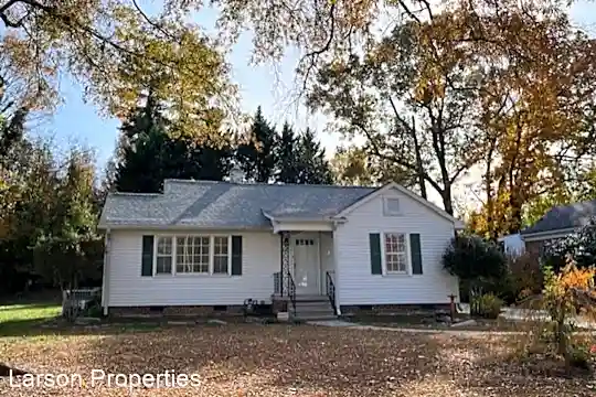 1314 Hawthorne Ln Photo 1