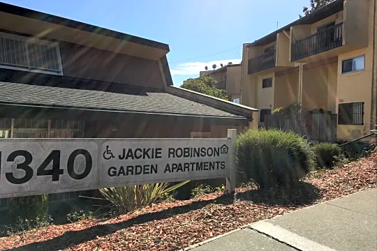 Jackie Robinson Garden Apartments Photo 2