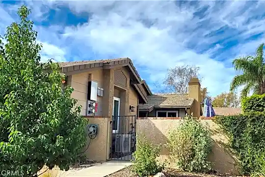 25719 Lupita Dr Photo 1