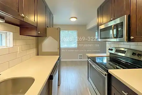 1400 E Spruce St #3 Photo 2