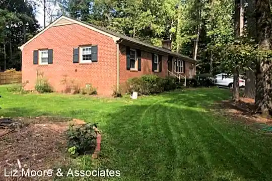 113 Edgewood Ln Photo 2