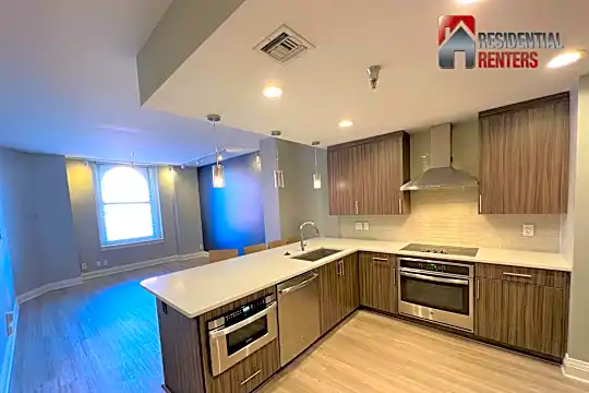 234 N Broadway Photo 2