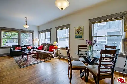 109 Park Pl #1 Photo 2