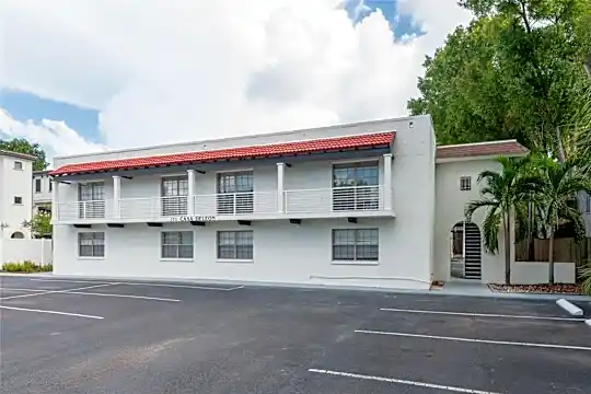 3211 W De Leon St #4 Photo 1
