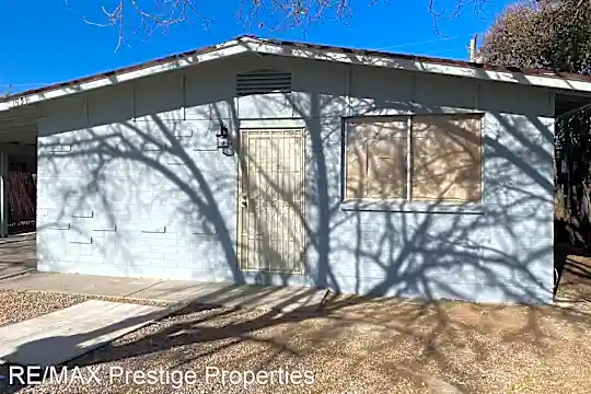 1951 Hope Ave Photo 1