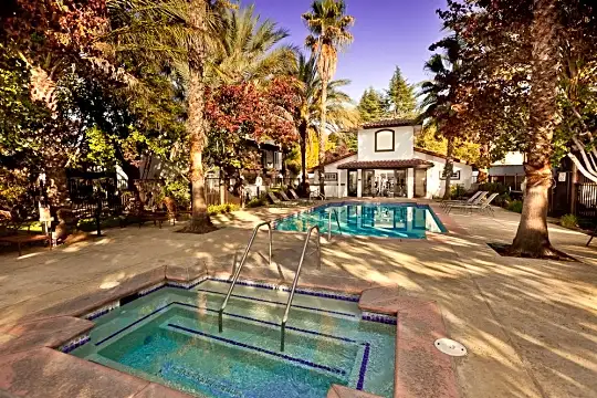 Montecito Villas Photo 1